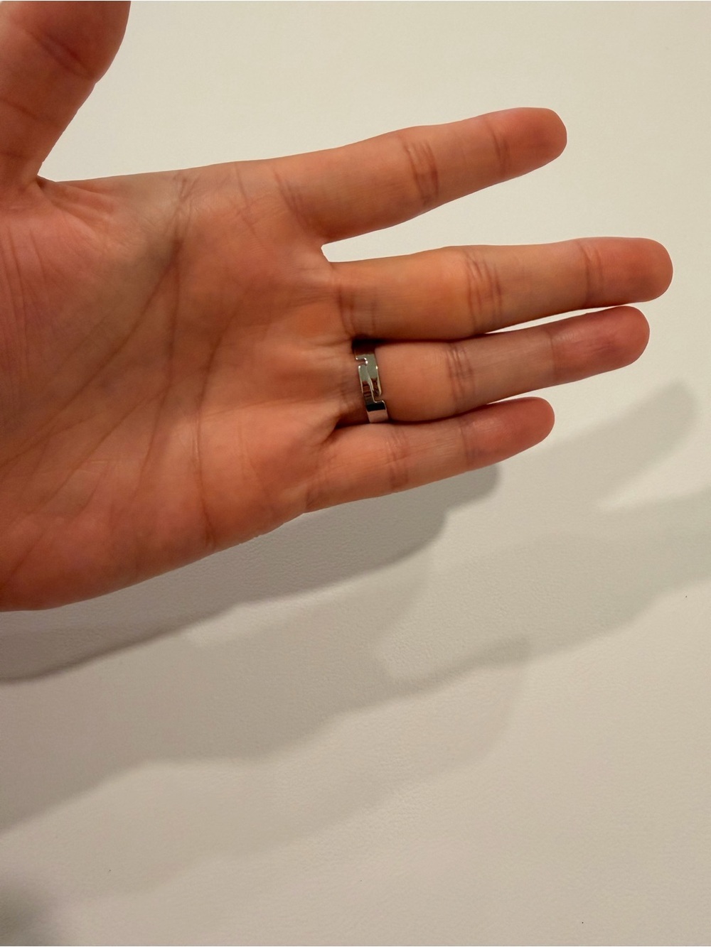 Silver Oval Sculpted Ring with Pearl - Picture 6 of 7